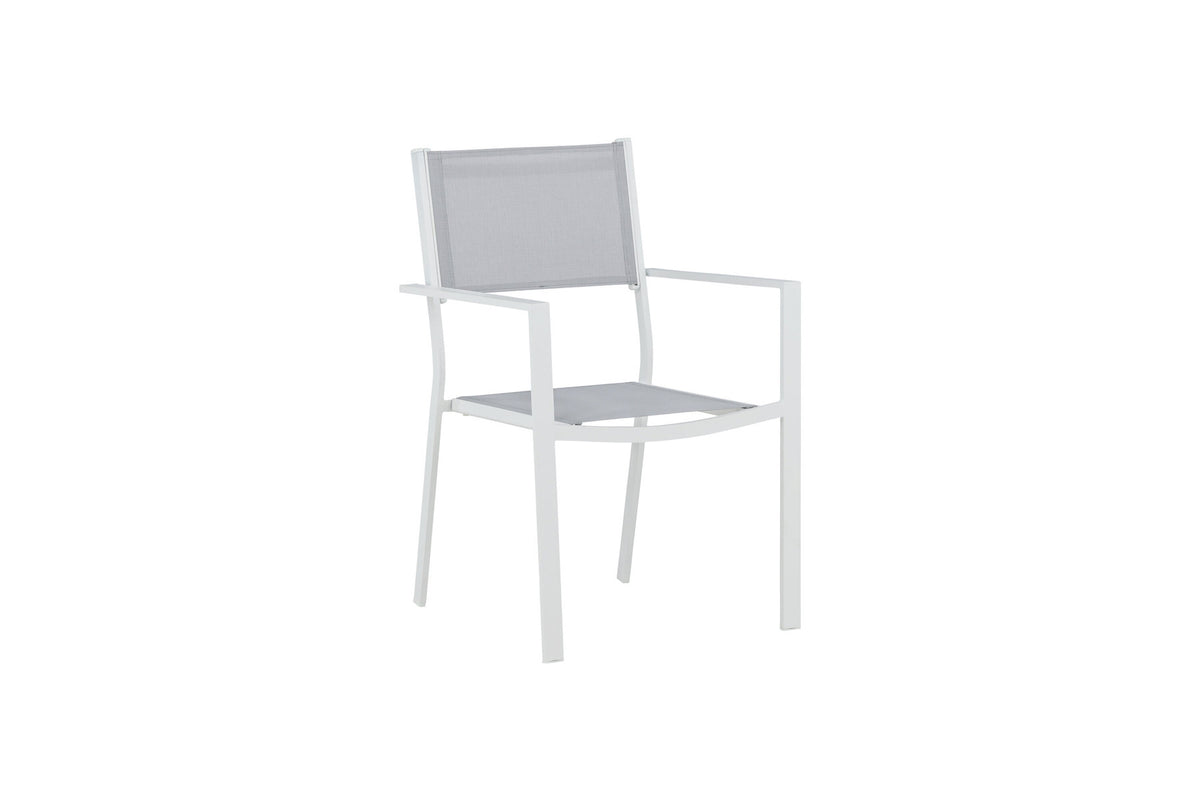 Copacabana Stapelstuhl in Weiss präsentiert im Onlineshop von KAQTU Design AG. Gartenstuhl mit Armlehnen ist von Venture Home