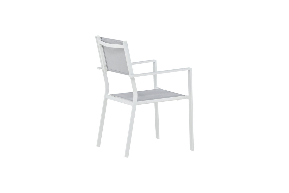 Copacabana Stapelstuhl in Weiss präsentiert im Onlineshop von KAQTU Design AG. Gartenstuhl mit Armlehnen ist von Venture Home