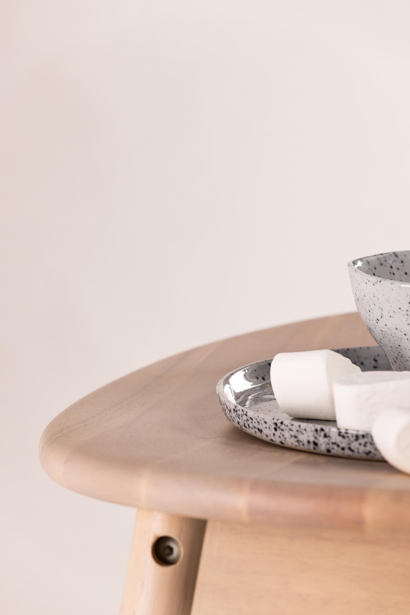 Orust Barstuhl von Vind: Stilvoller Komfort für moderne Räume.