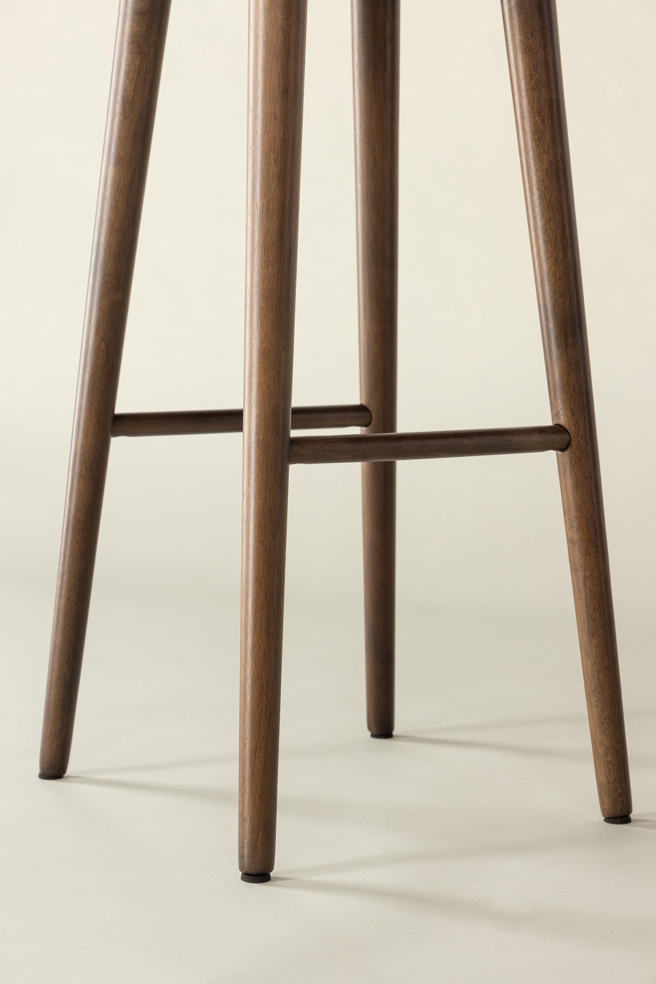 Mollösand Barstuhl: Eleganz und Nachhaltigkeit in perfekter Harmonie.