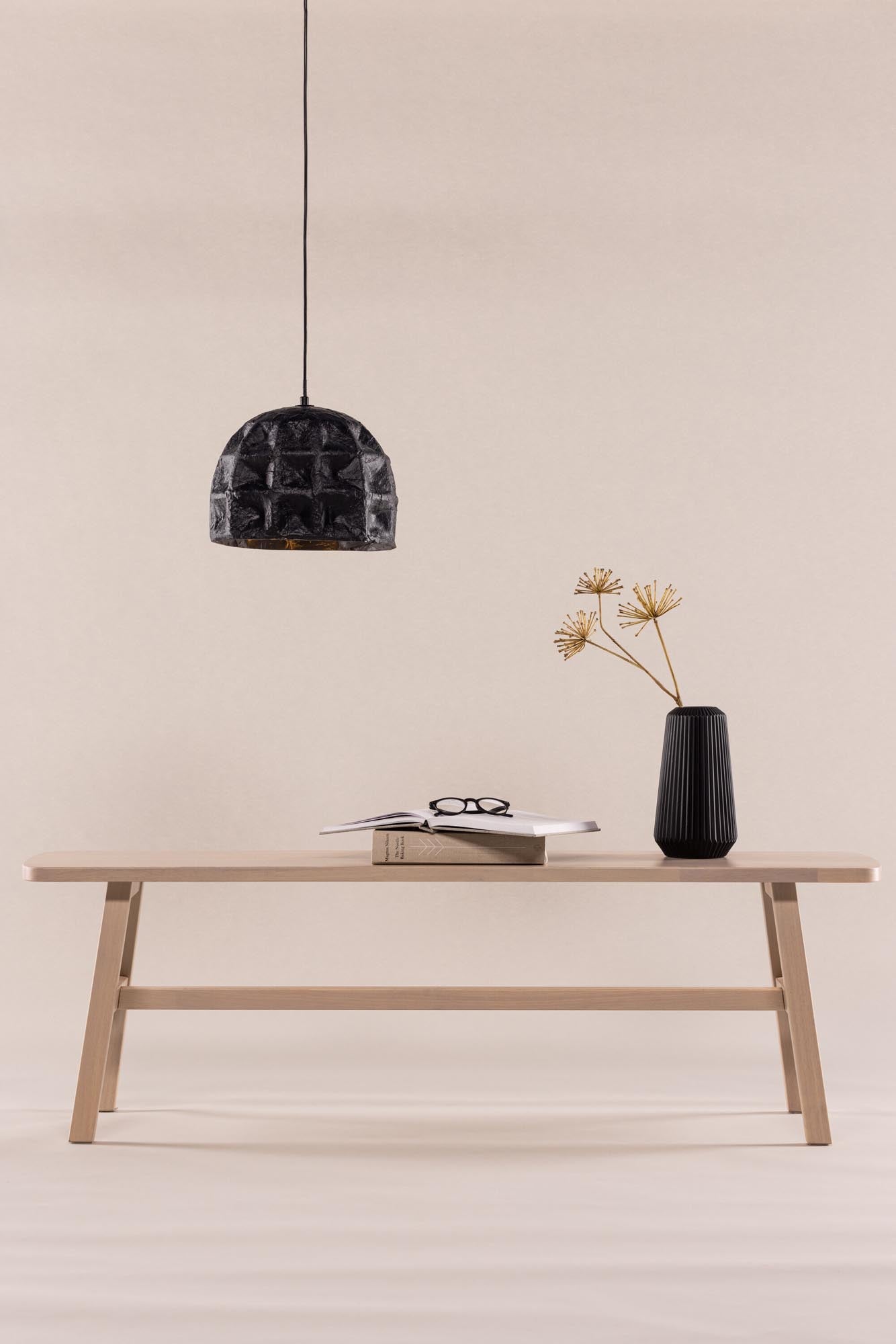 Stilvolle Hälsö Bank von Vind aus nachhaltigem Gummiholz, ideal für jeden Raum. Komfortabel, elegant und langlebig – Ihr neues Lieblingsmöbel!