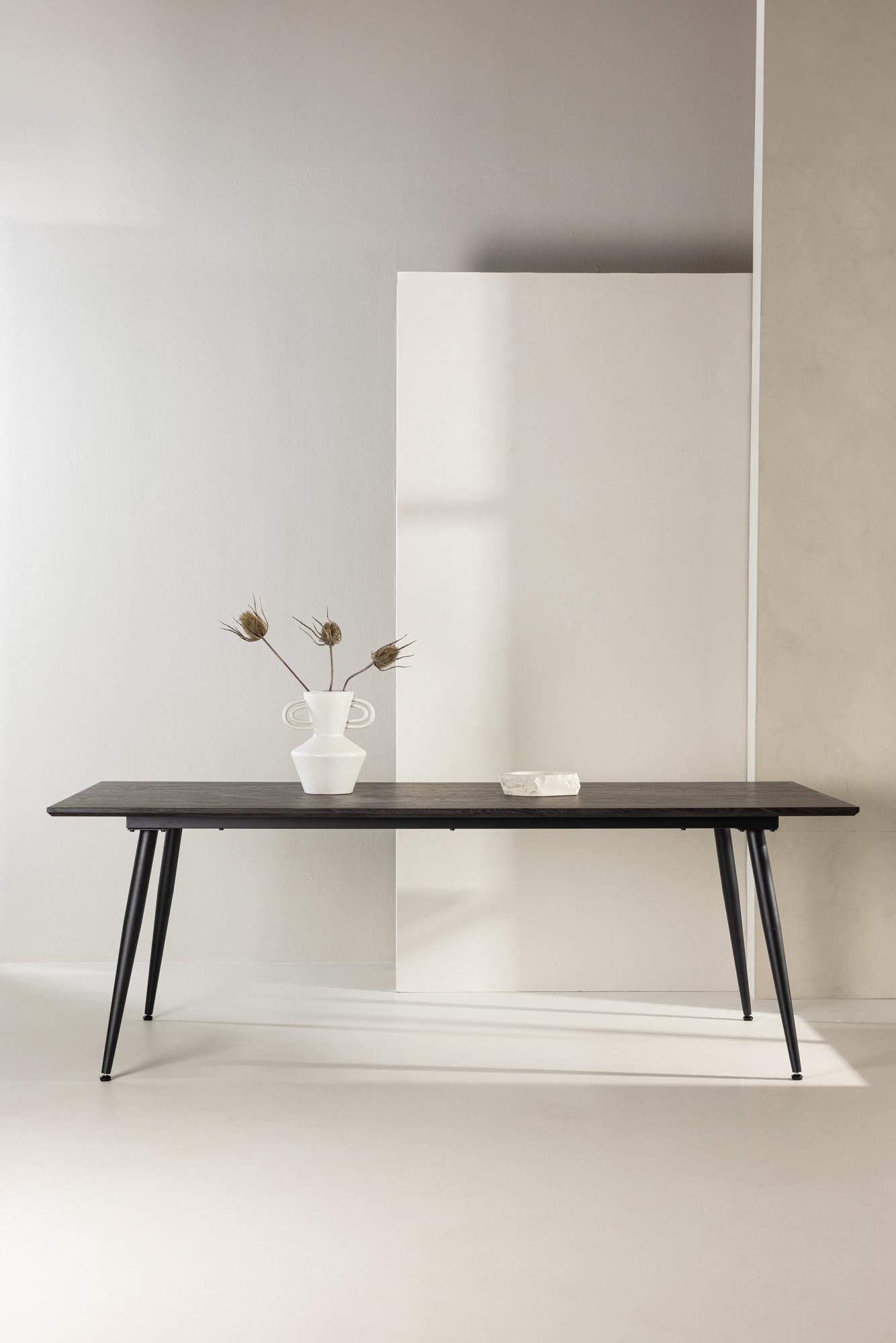 Eleganter Keholmen Esstisch von Vind, 220x100 cm, zeitloses Design.