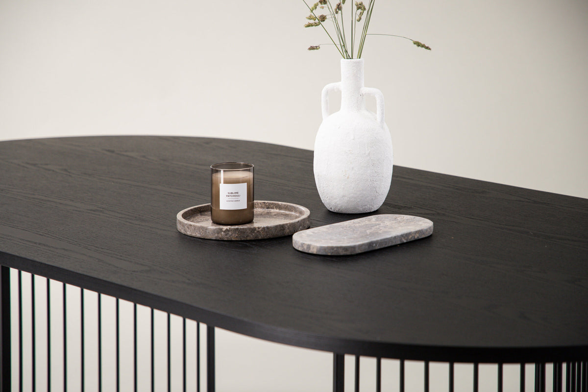 Hamneskär Tisch in Schwarz präsentiert im Onlineshop von KAQTU Design AG. Esstisch ist von Vind