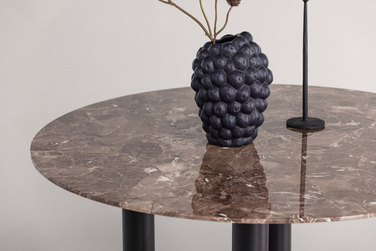 Havsten Tisch in Schwarz präsentiert im Onlineshop von KAQTU Design AG. Esstisch ist von Vind