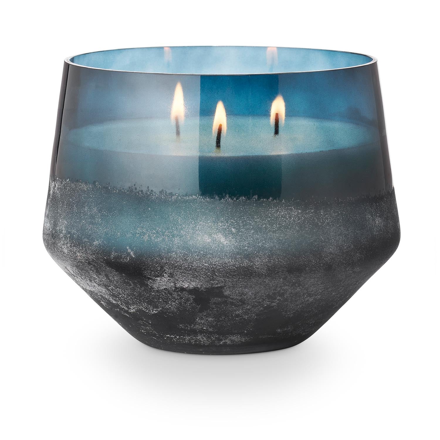 Hidden Lake Baltic Glas Duftkerze, Blau, in Blau präsentiert im Onlineshop von KAQTU Design AG. Duftkerze ist von Illume