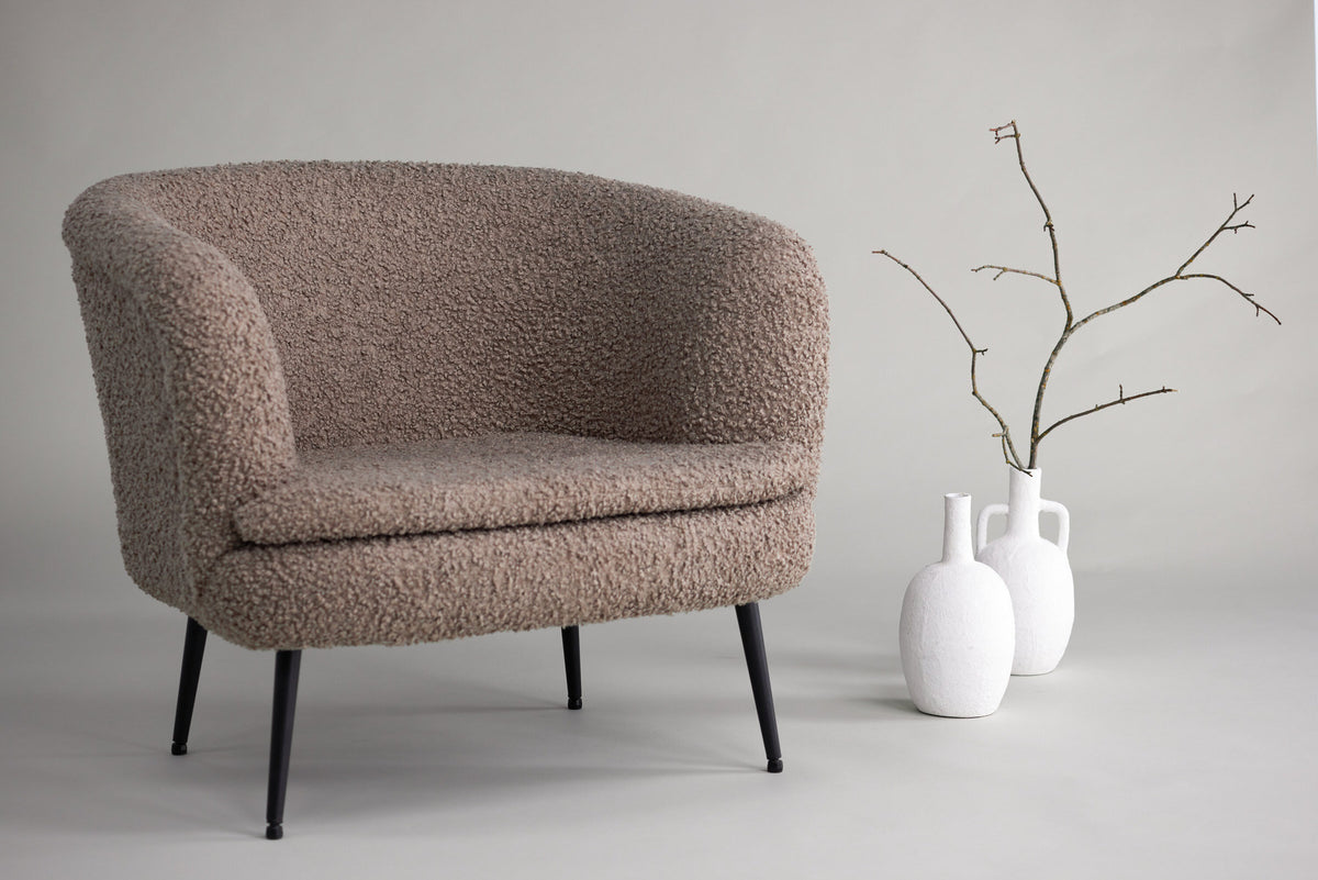 Nordkoster Sessel in Beige präsentiert im Onlineshop von KAQTU Design AG. Sessel mit Armlehnen ist von Vind