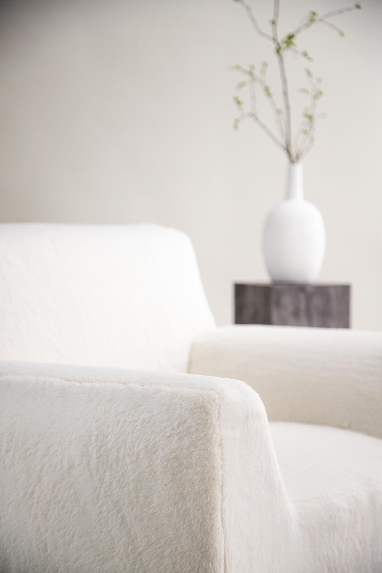 Rossö Sessel von Vind: Stilvoller Komfort für Ihr Wohnzimmer.