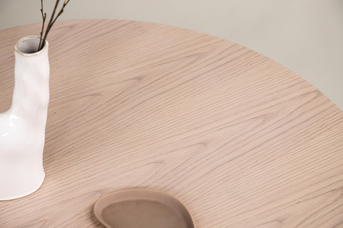 Saltö Beistelltisch in Tünchen präsentiert im Onlineshop von KAQTU Design AG. Beistelltisch ist von Vind