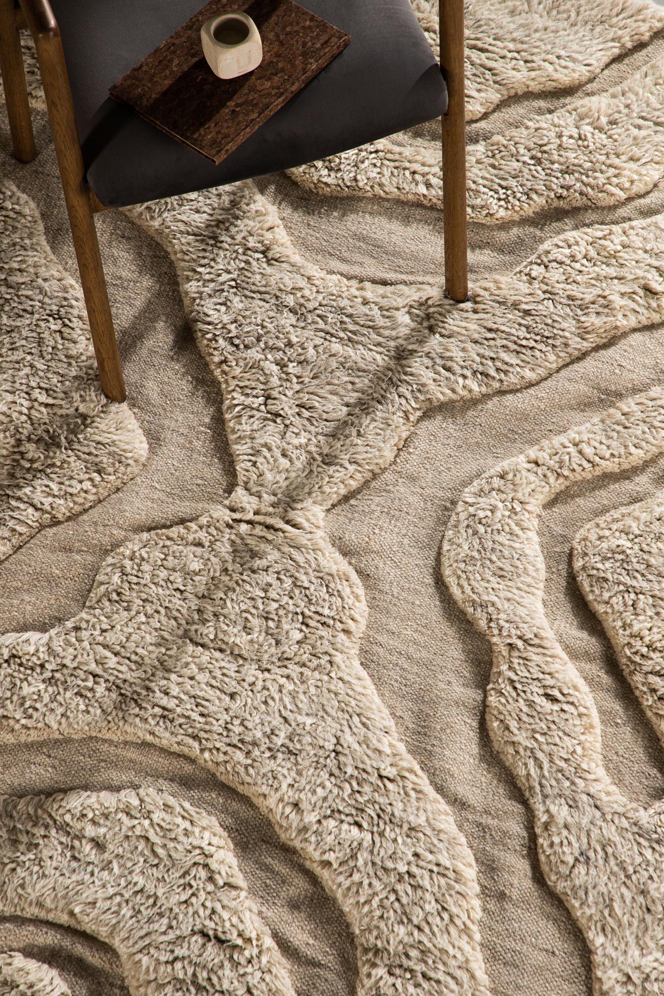 Trondheim x Josefin Lustig Teppich: Zeitlose Eleganz von Vind.