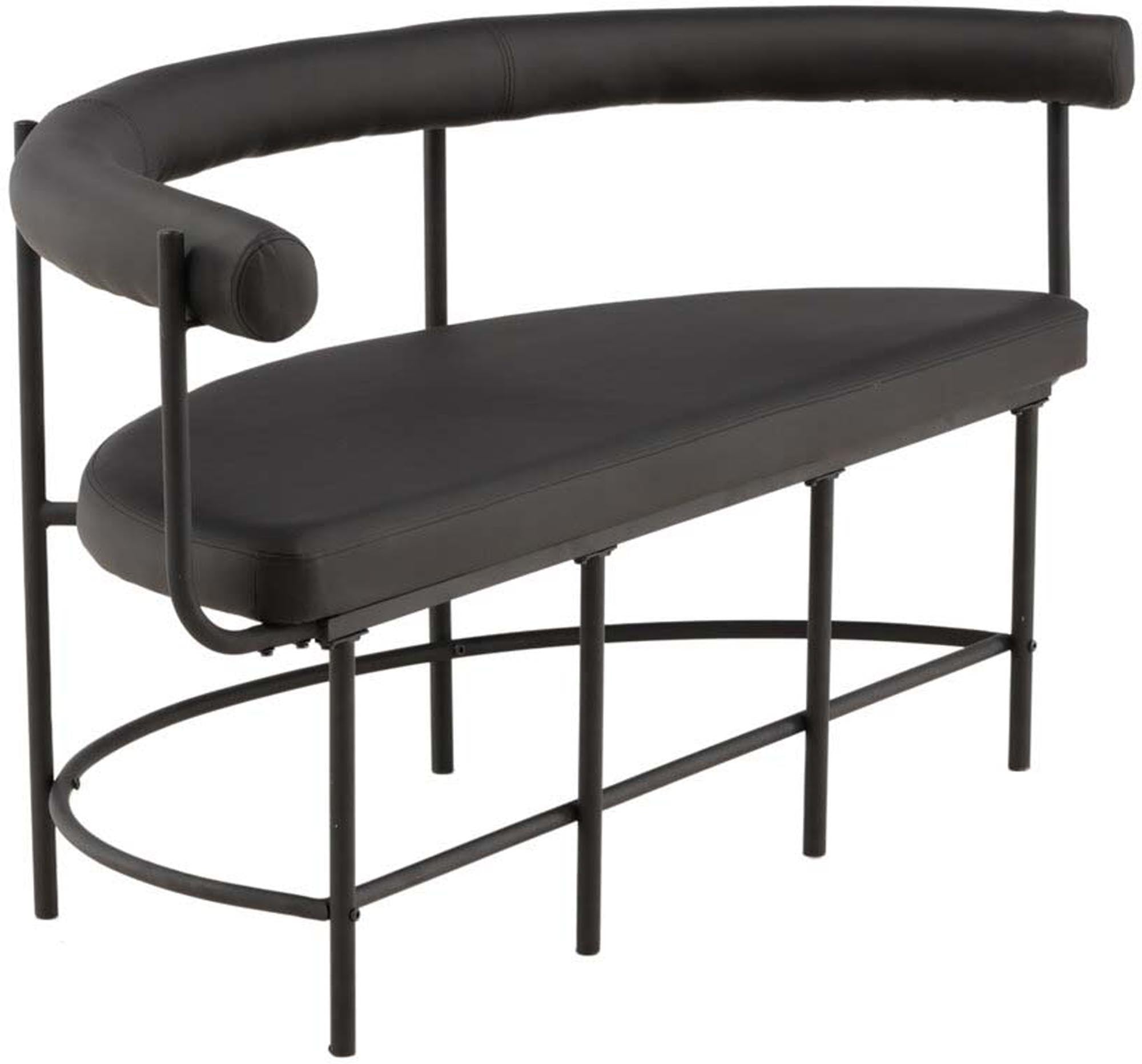 Stallhagen Bank: Boucle-Design mit langlebigem Stahl von Vind.