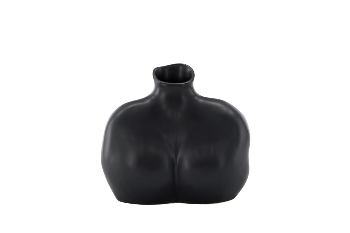 Cremefarbene Harvey Vase aus Steinzeug von Venture Home mit geschwungener, an die weibliche Form angelehnter Silhouette.
