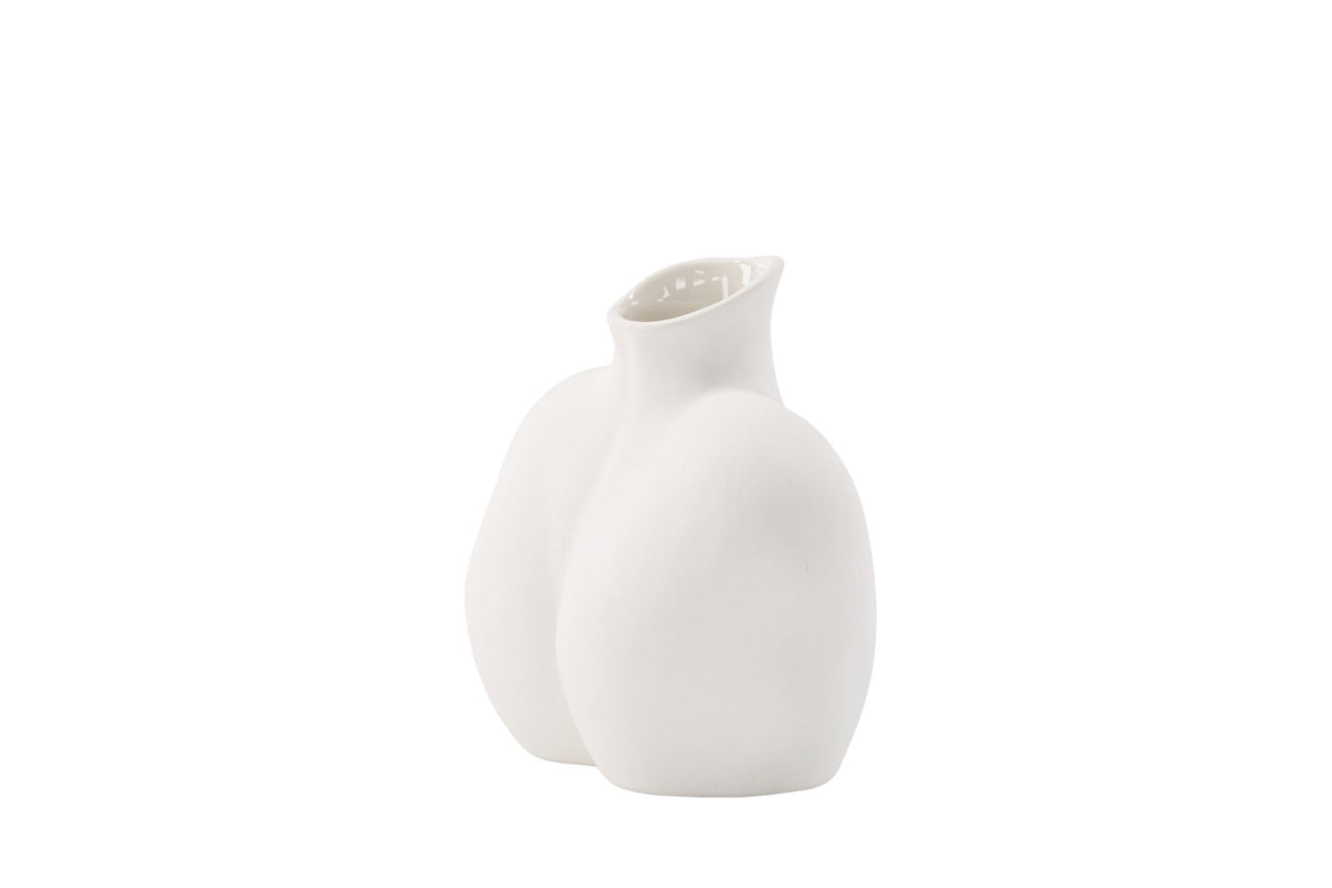 Cremefarbene Harvey Vase aus Steinzeug von Venture Home mit geschwungener, an die weibliche Form angelehnter Silhouette.