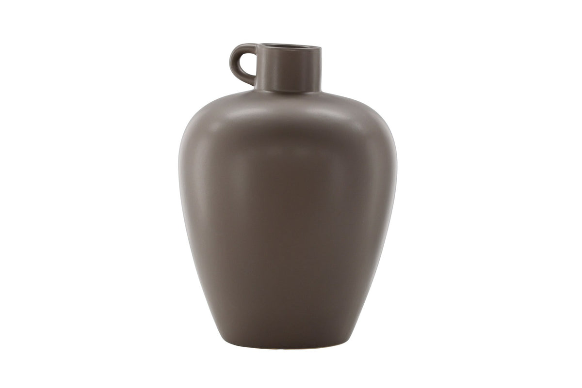 Beige Cent Vase von Venture Home aus Steinzeug mit wellenförmiger Struktur und zwei asymmetrisch angebrachten Griffen an den Seiten.