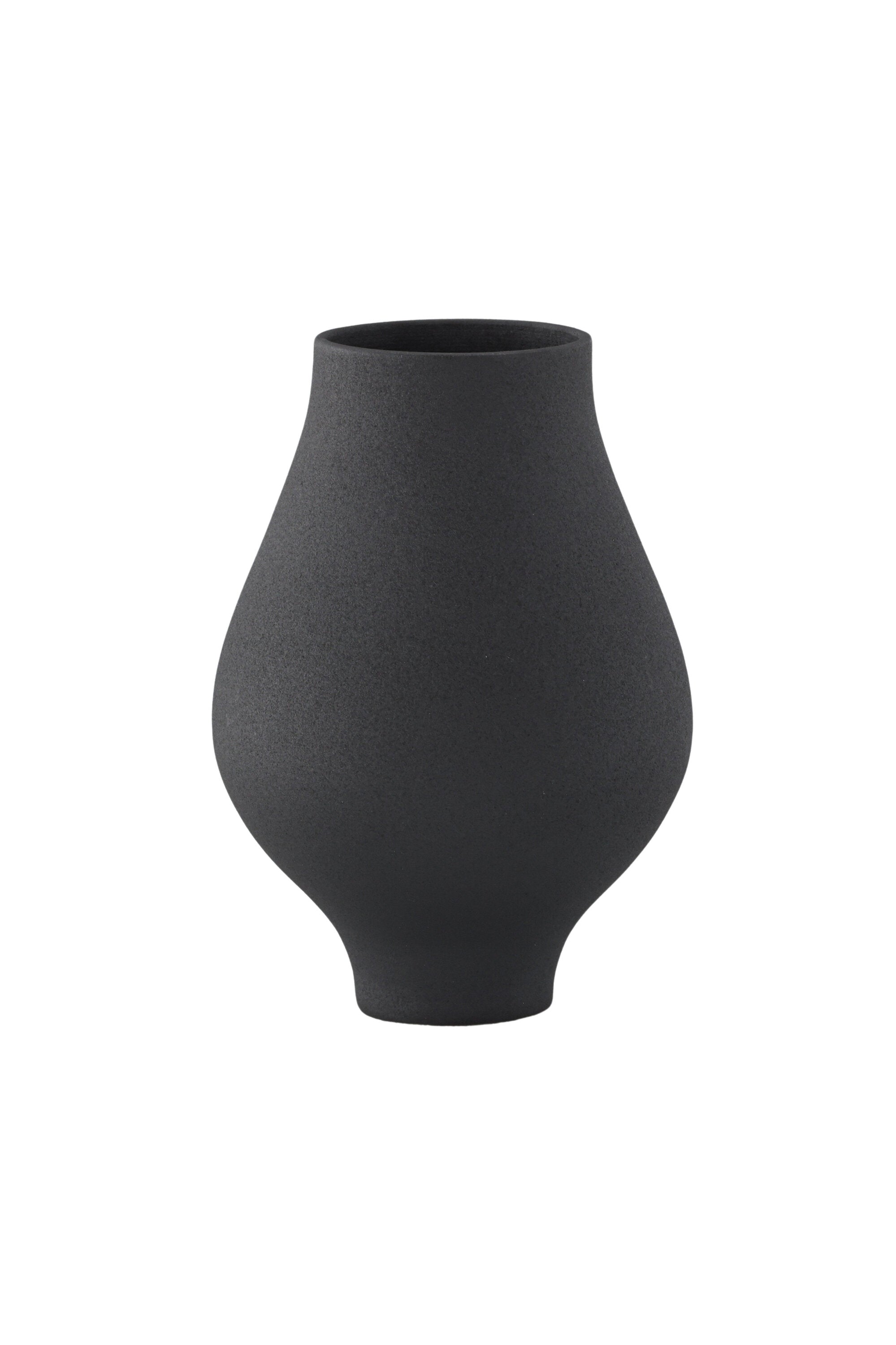 Rellis Vase in Schwarz präsentiert im Onlineshop von KAQTU Design AG. Vase ist von Venture Home