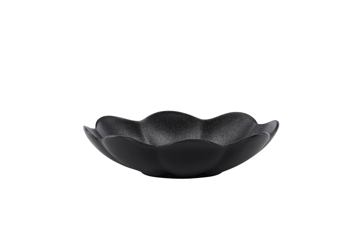 Wabi Sabi Teller in Schwarz präsentiert im Onlineshop von KAQTU Design AG. Teller ist von Venture Home