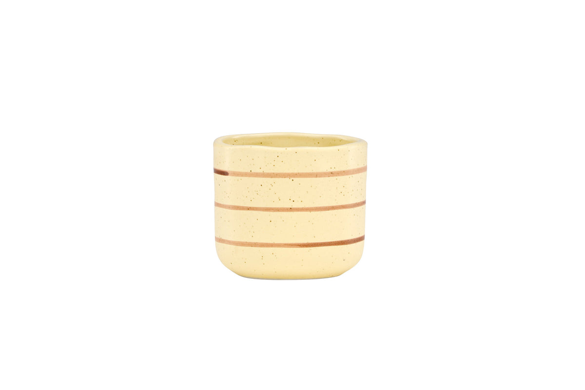 Kutie Kaffeetasse in Mehrfarbig präsentiert im Onlineshop von KAQTU Design AG. Kaffeetassen ist von Venture Home