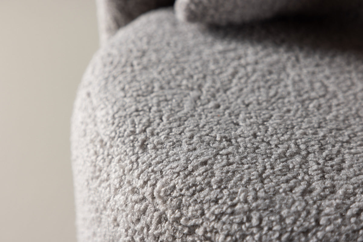 Kelso Kids Sofa in Grau präsentiert im Onlineshop von KAQTU Design AG. Sofa ist von Venture Home