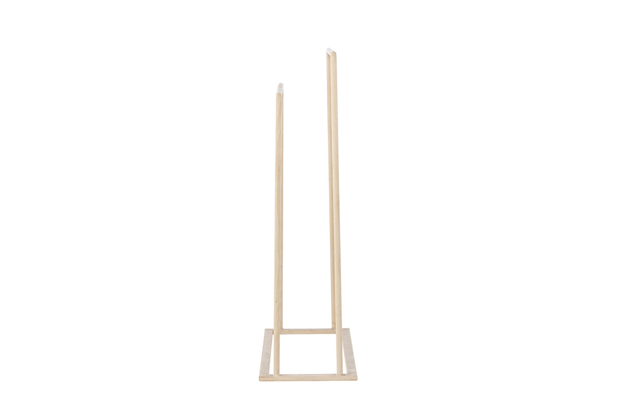 Alva Hänger in Tünchen präsentiert im Onlineshop von KAQTU Design AG. ist von Venture Home