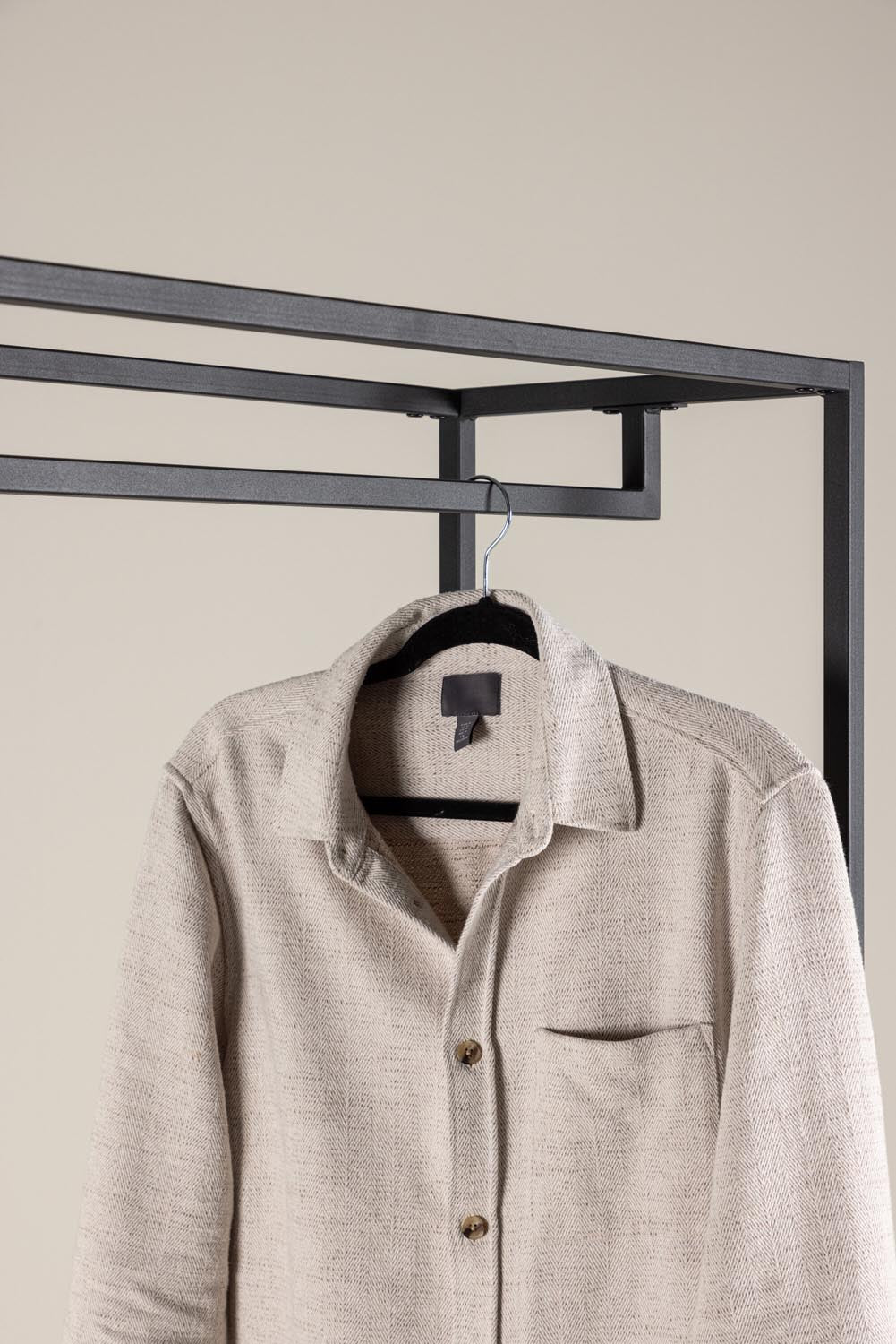 Staal Hänger in Schwarz präsentiert im Onlineshop von KAQTU Design AG. Garderobe ist von Venture Home
