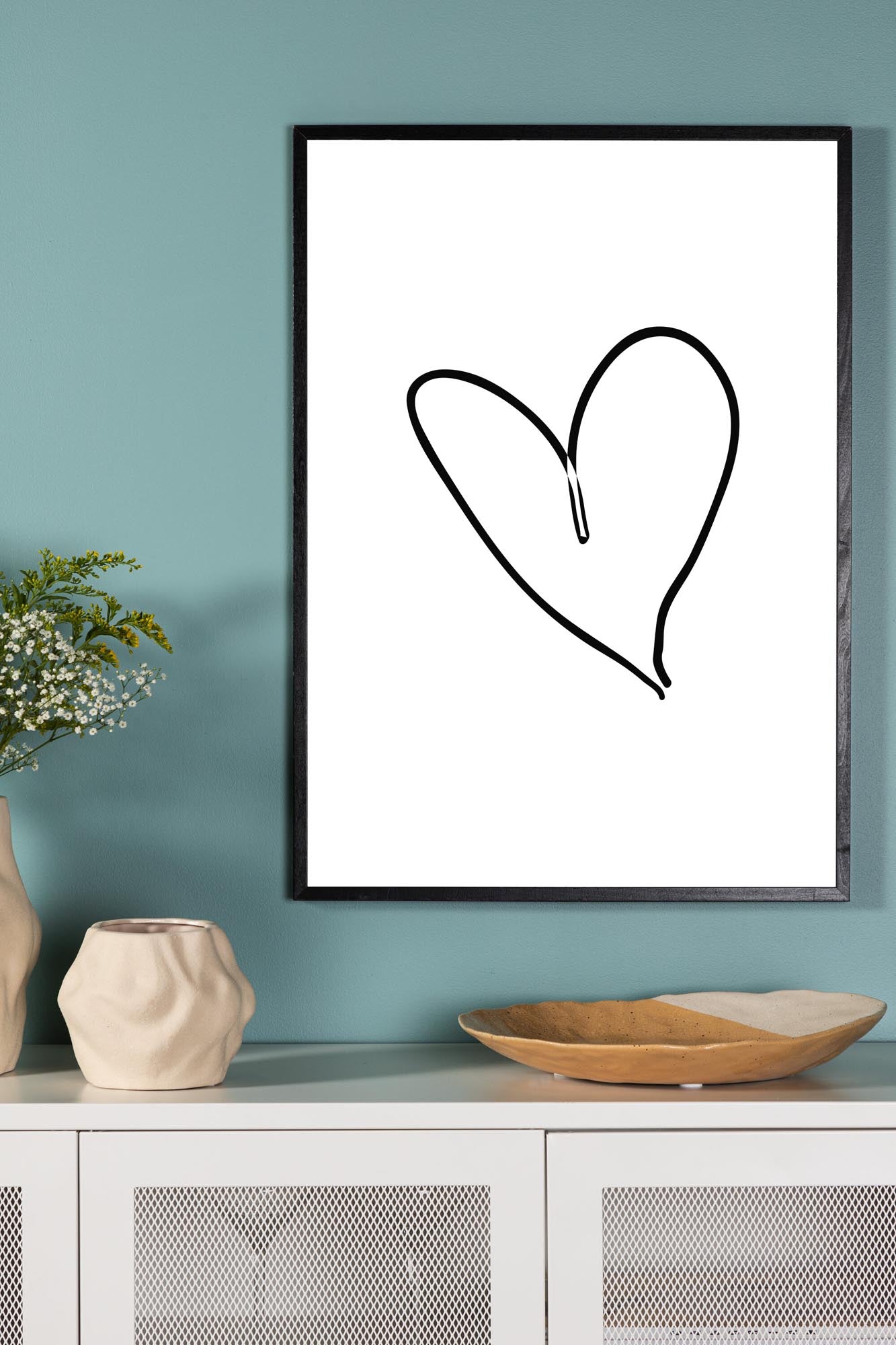 Romantisches Heart Poster von Venture Home – zeitlose Wanddekoration.
