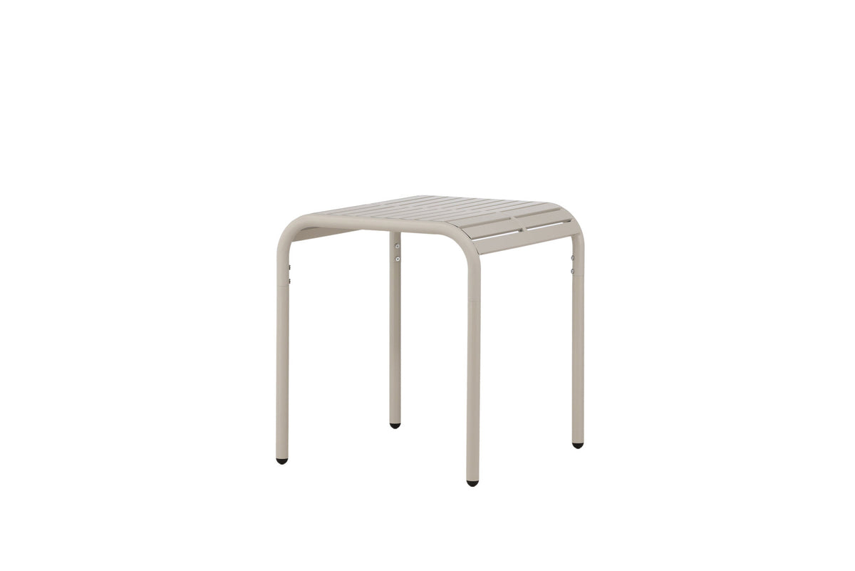 Borneo Beistelltisch in Beige präsentiert im Onlineshop von KAQTU Design AG. Beistelltisch Outdoor ist von Venture Home