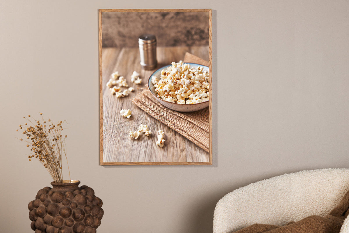 Popcorn Poster in Beige präsentiert im Onlineshop von KAQTU Design AG. Bild ist von Venture Home