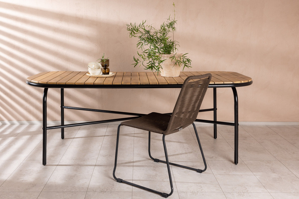Holmbeck Tisch Outdoor in Natur präsentiert im Onlineshop von KAQTU Design AG. Gartentisch ist von Venture Home