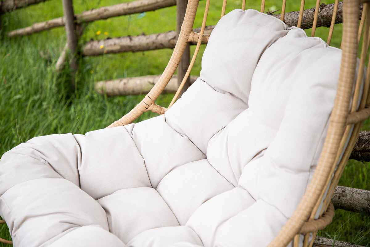 Pulau Hängesessel in Natur präsentiert im Onlineshop von KAQTU Design AG. Hängestuhl ist von Venture Home