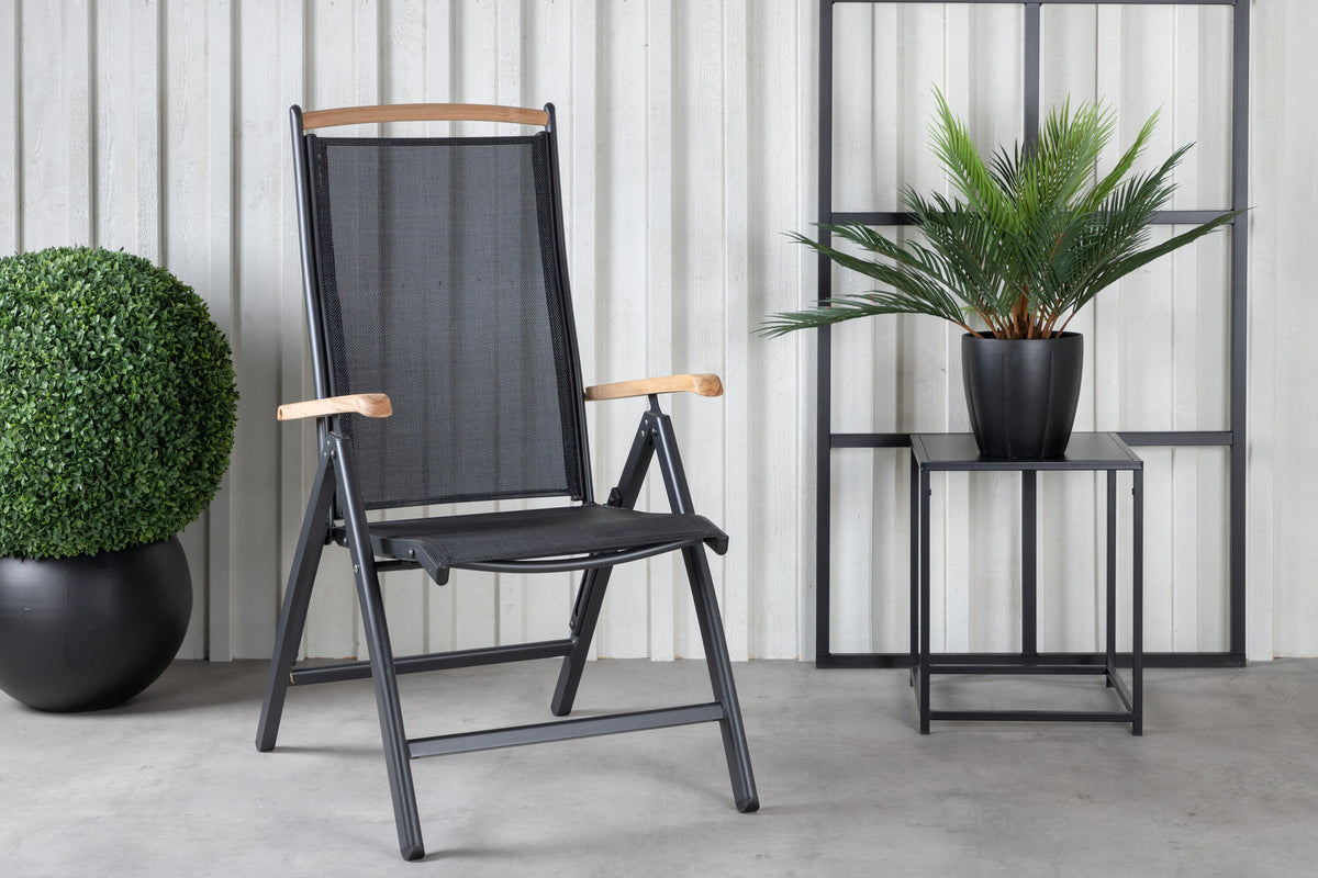 Panama Gartenstuhl in Schwarz präsentiert im Onlineshop von KAQTU Design AG. Gartenstuhl mit Armlehnen ist von Venture Home