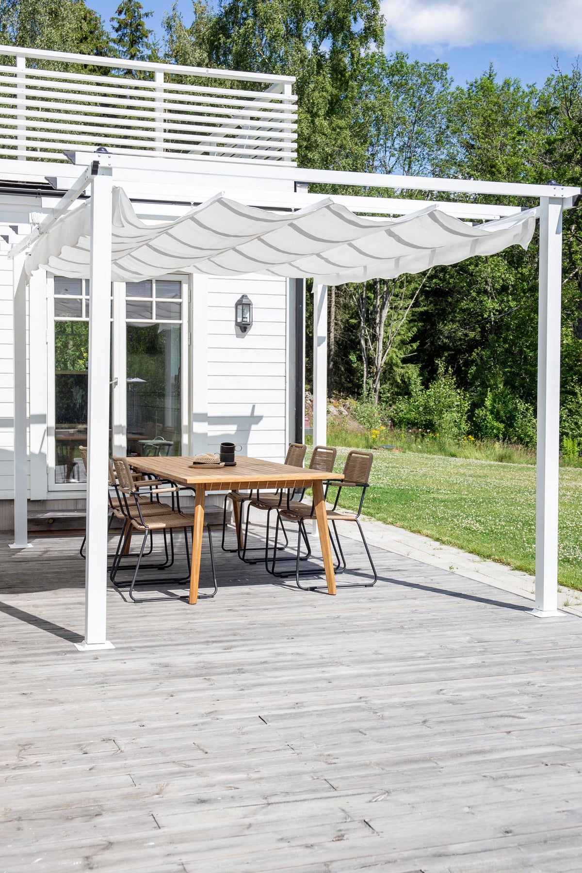 Lazio Pavillon in Weiss präsentiert im Onlineshop von KAQTU Design AG. Pavillon ist von Venture Home