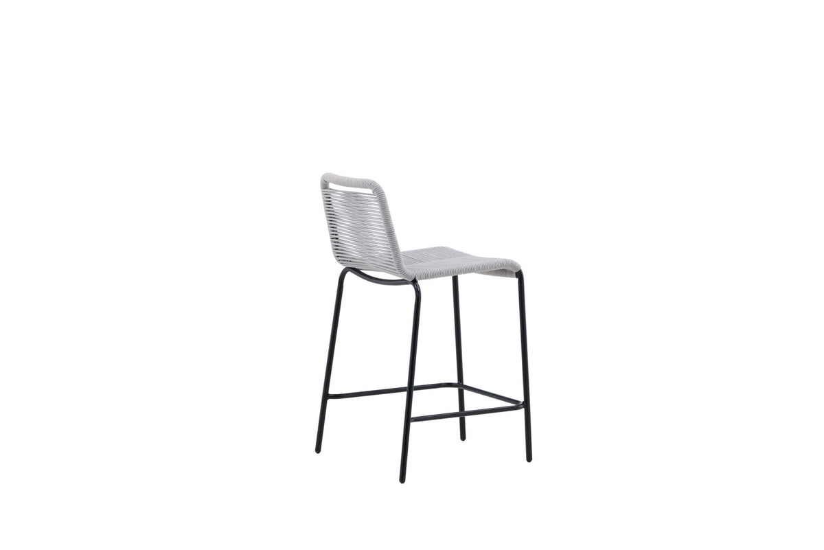 Nettan Barstuhl Outdoor in Hellgrau präsentiert im Onlineshop von KAQTU Design AG. Outdoor-Barstuhl ist von Venture Home