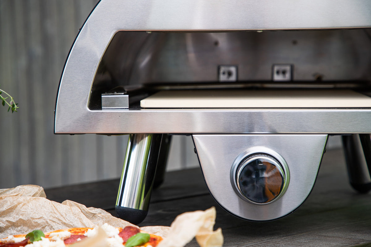 Sentosa Pizzaugn in Schwarz präsentiert im Onlineshop von KAQTU Design AG. Pizza ist von Venture Home
