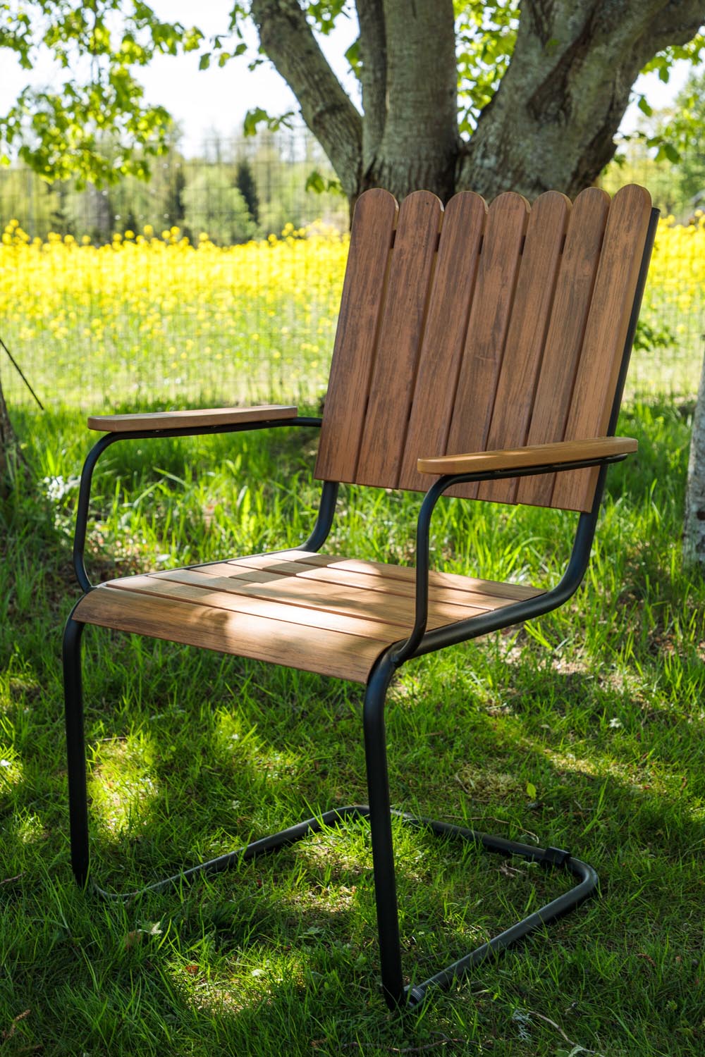 Holmsund Outdoor-Tischset ⌀100cm/4St. in Natur präsentiert im Onlineshop von KAQTU Design AG. Gartentischset ist von Venture Home