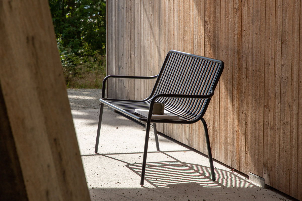 Peking Bank Sofa in Schwarz präsentiert im Onlineshop von KAQTU Design AG. Sitzbank ist von Venture Home