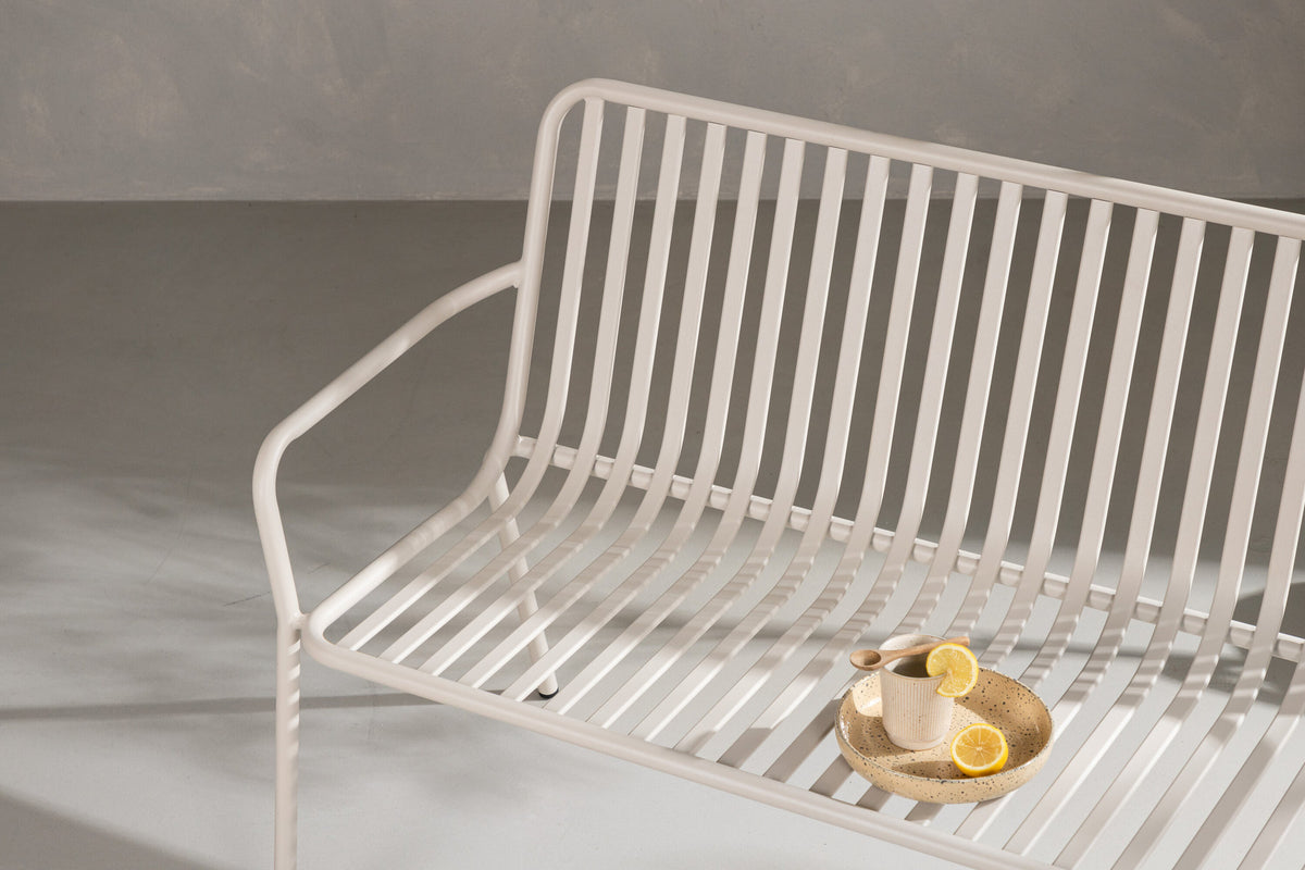 Peking Bank Sofa in Beige präsentiert im Onlineshop von KAQTU Design AG. Sitzbank ist von Venture Home