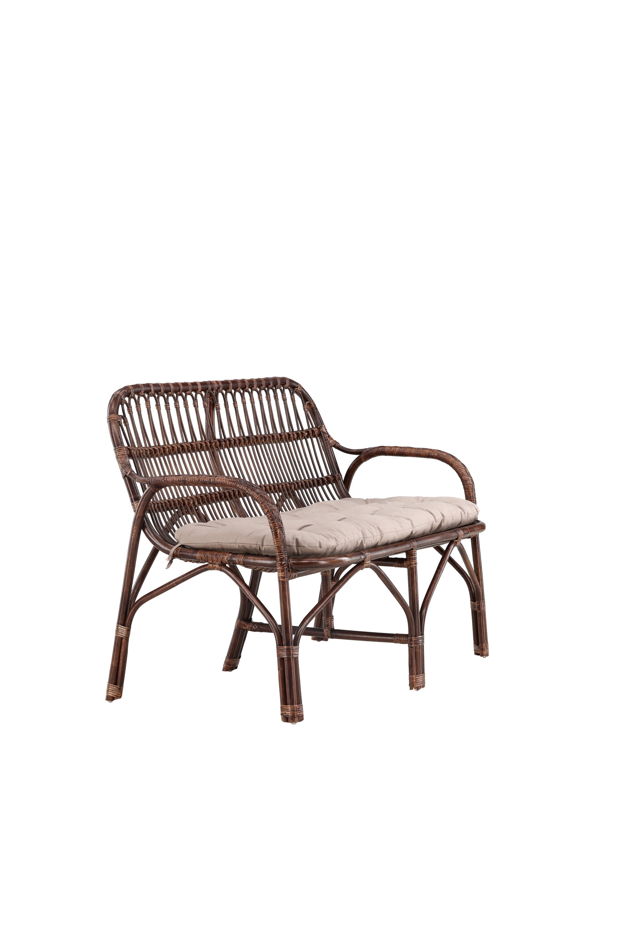 Nella Sofa: Zeitloses Design und luxuriöser Komfort vereint.