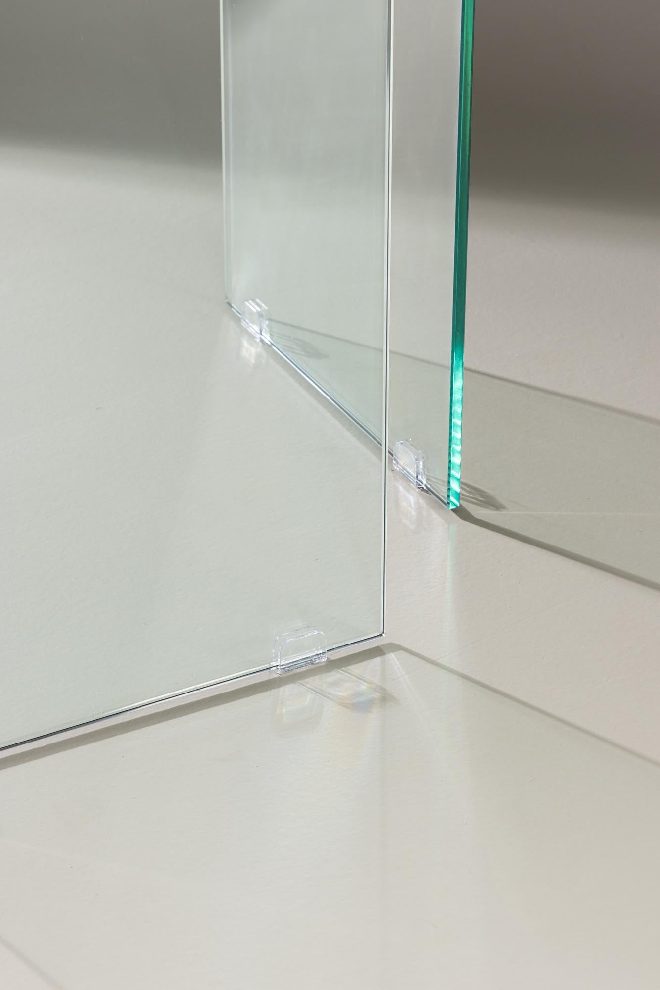 Eleganter Ester Esstisch: Hochwertiges MDF trifft auf edles Glas.