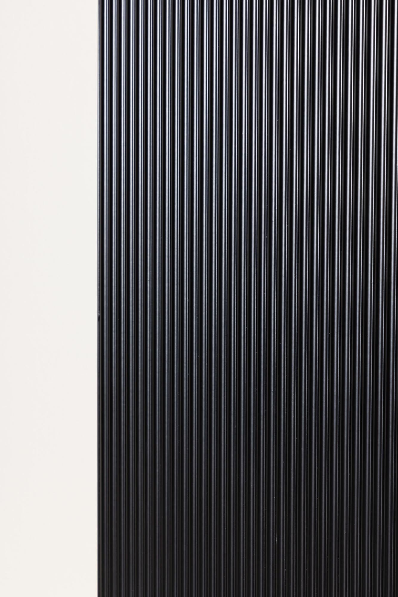 Eleganter Vail Bartisch von Venture Home für moderne Wohnräume.