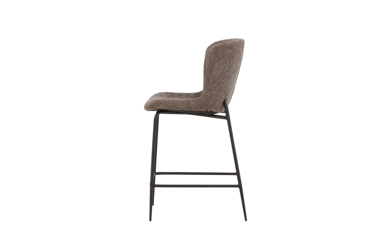Modesto Barstuhl in Braun präsentiert im Onlineshop von KAQTU Design AG. Barstuhl ist von Venture Home