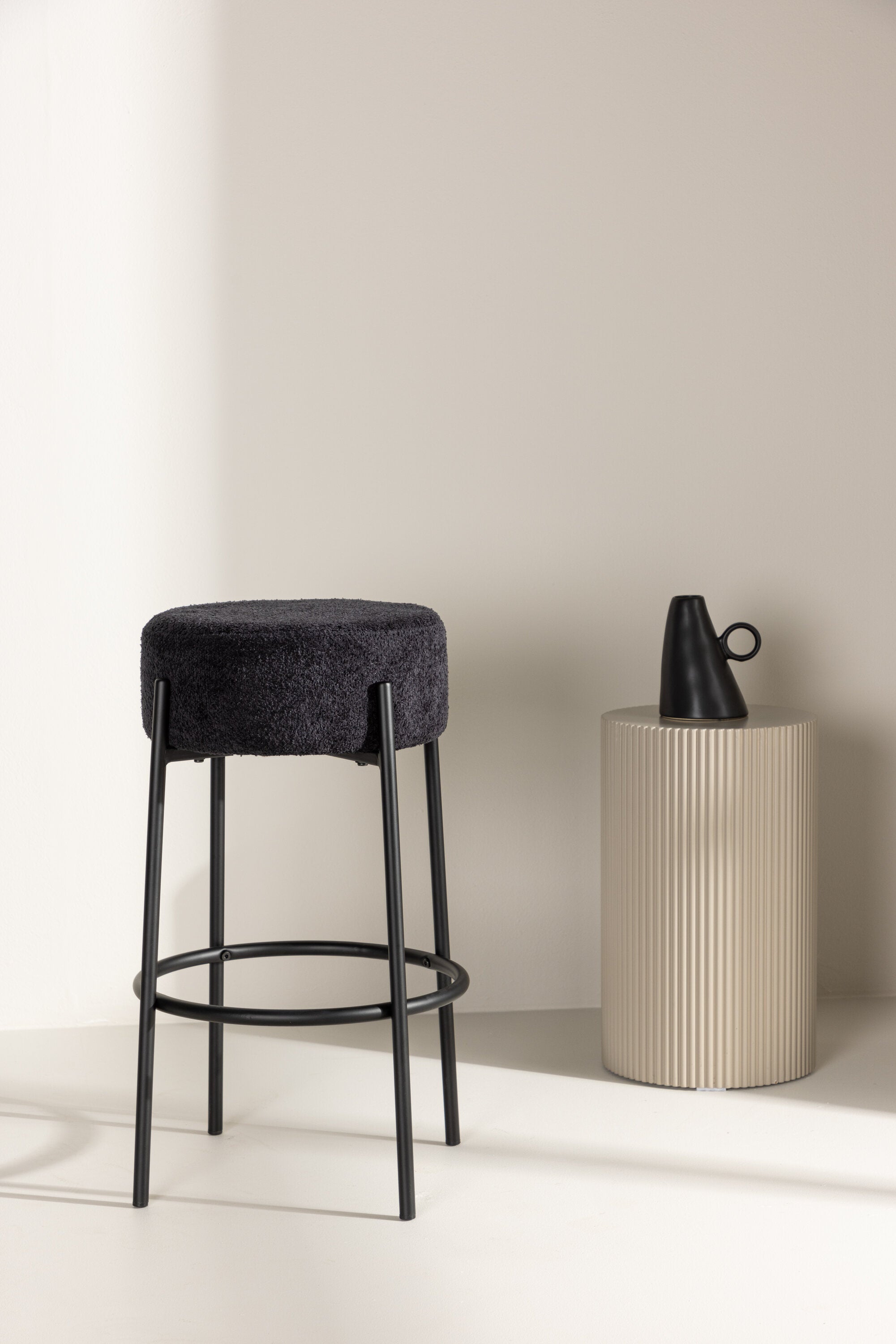 Tucson Barstuhl in Schwarz präsentiert im Onlineshop von KAQTU Design AG. Barstuhl ist von Venture Home