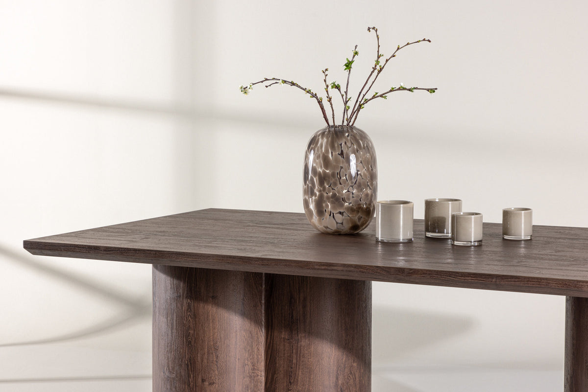 Olivia Esstisch in Mokka präsentiert im Onlineshop von KAQTU Design AG. Esstisch ist von Venture Home