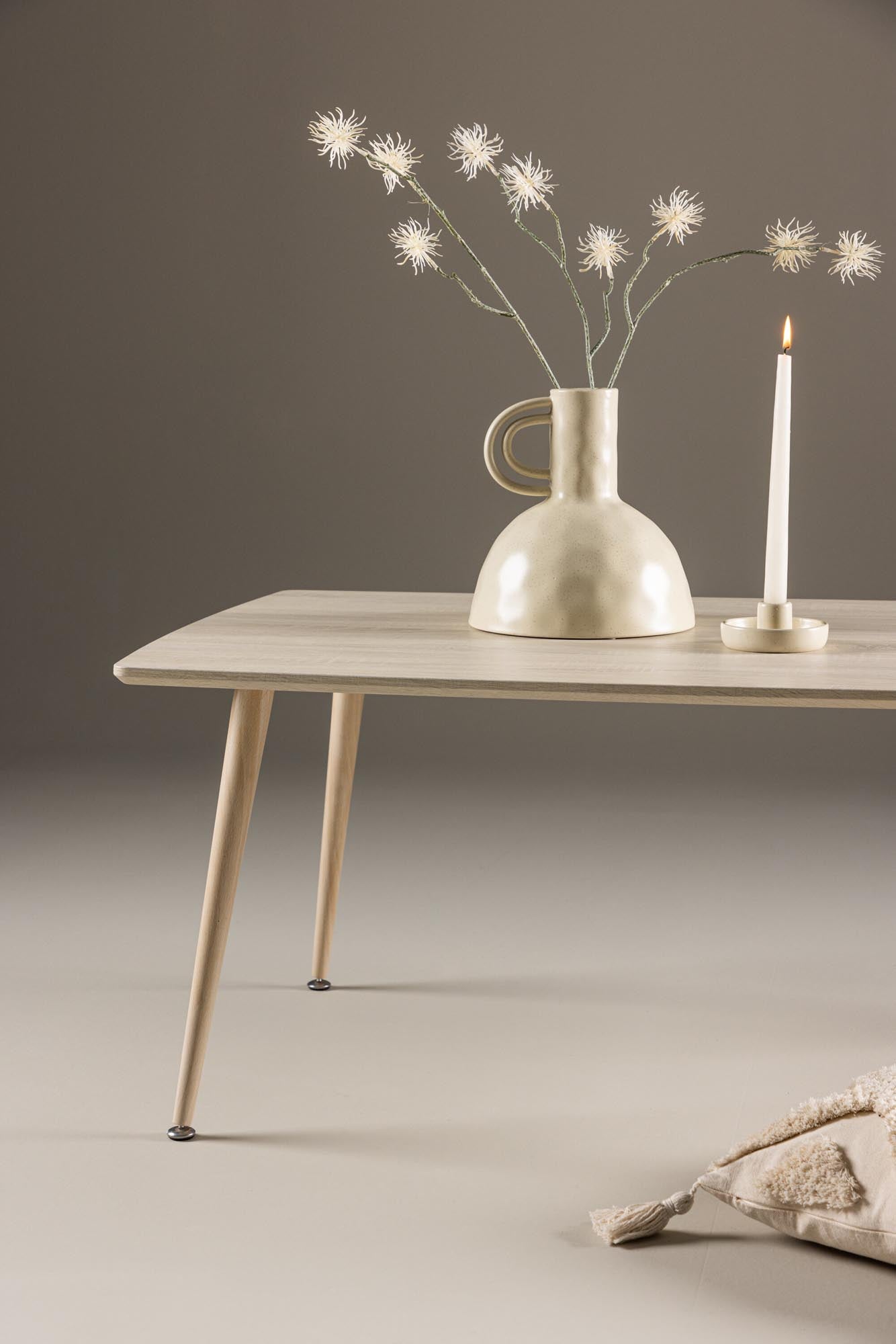 Plaza Sofatisch von Venture Home: Zeitloses Design für Ihr Zuhause.