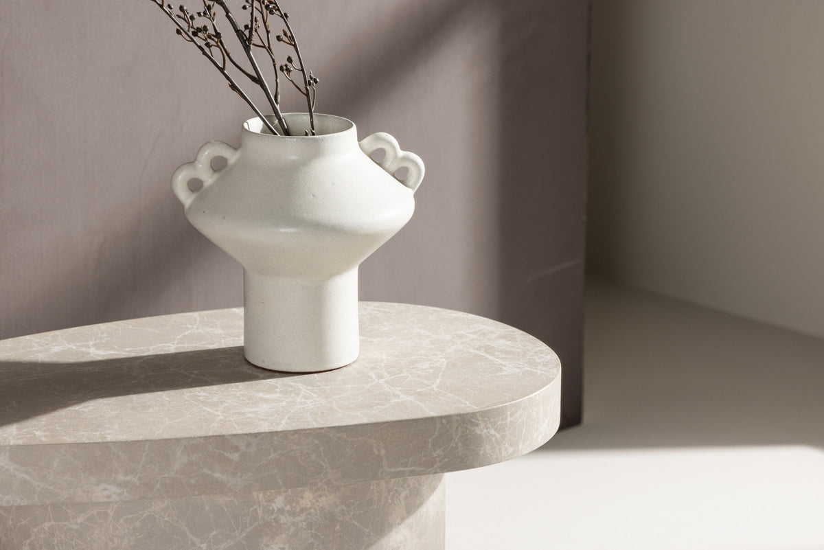 Båstad Beistelltisch in Hellgrau präsentiert im Onlineshop von KAQTU Design AG. Beistelltisch ist von Venture Home