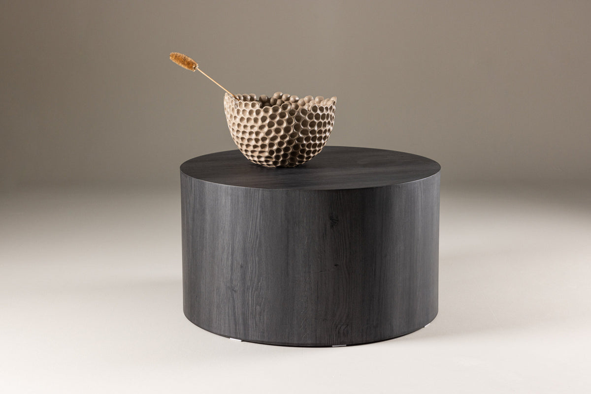 York Sofatisch in Schwarz präsentiert im Onlineshop von KAQTU Design AG. Beistelltisch ist von Venture Home