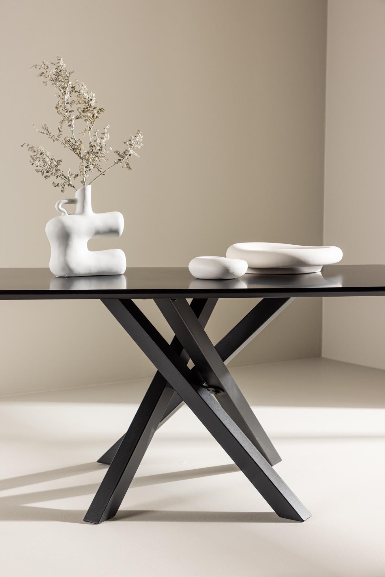 Piazza Sofatisch: Zeitloses Design für Ihr stilvolles Wohnzimmer.