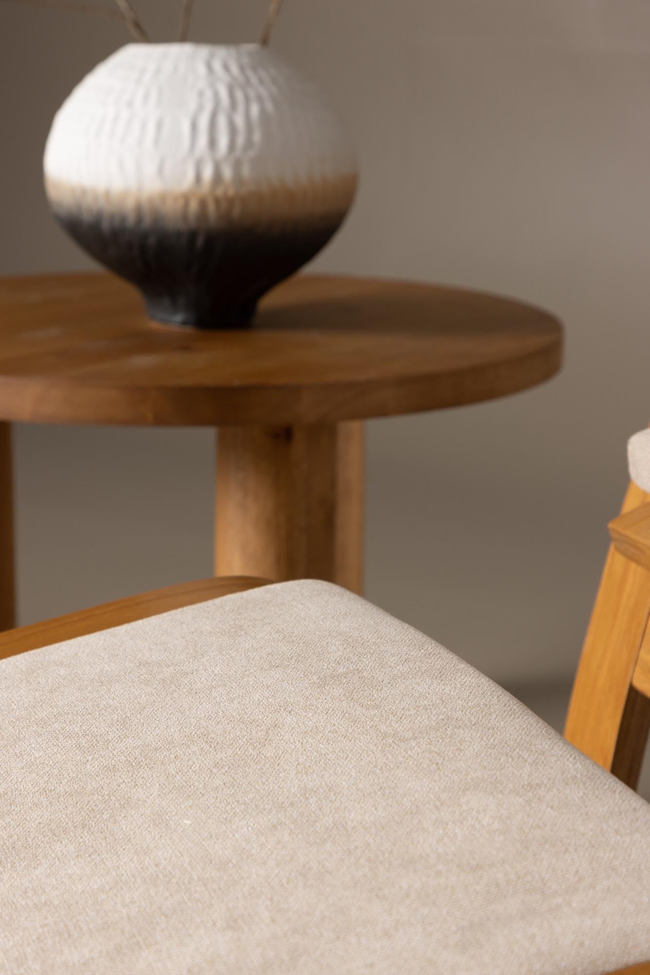 Grötö Lounge Stuhl: Eleganz und Bequemlichkeit für Ihr Zuhause.