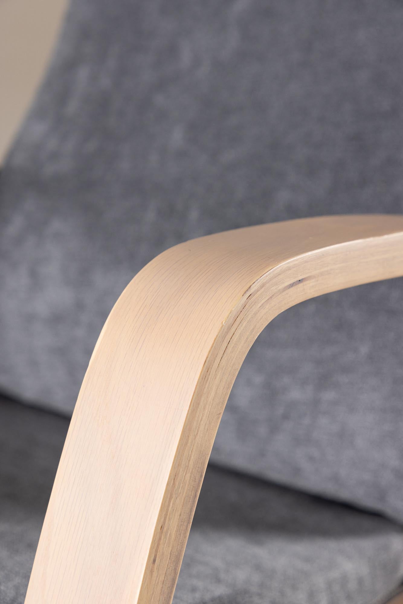 Grötö Lounge Stuhl: Eleganz und Bequemlichkeit für Ihr Zuhause.