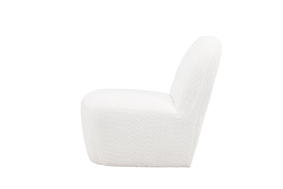 Mahla Loungestuhl in Weiss präsentiert im Onlineshop von KAQTU Design AG. Sessel ist von Venture Home