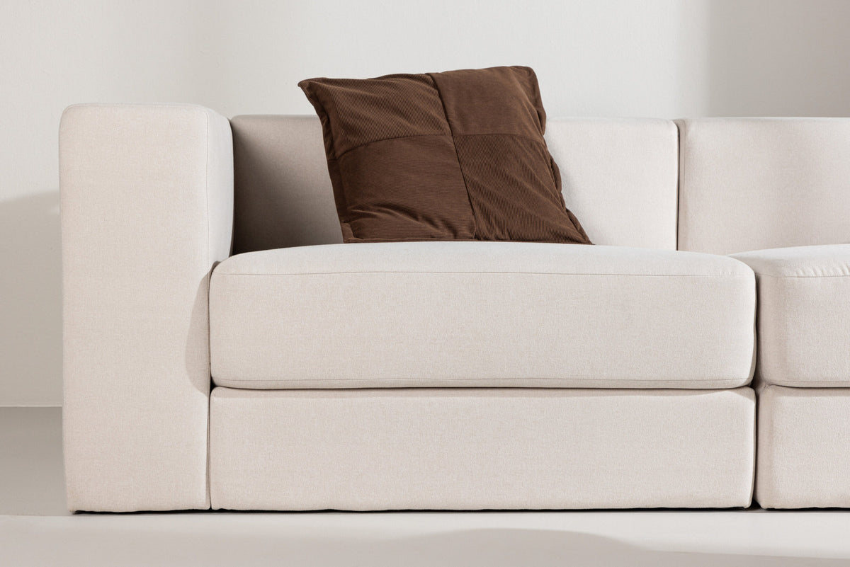 Lumi 3-Seat Sofa in Schwarz-Weiss präsentiert im Onlineshop von KAQTU Design AG. 3er Sofa ist von Venture Home