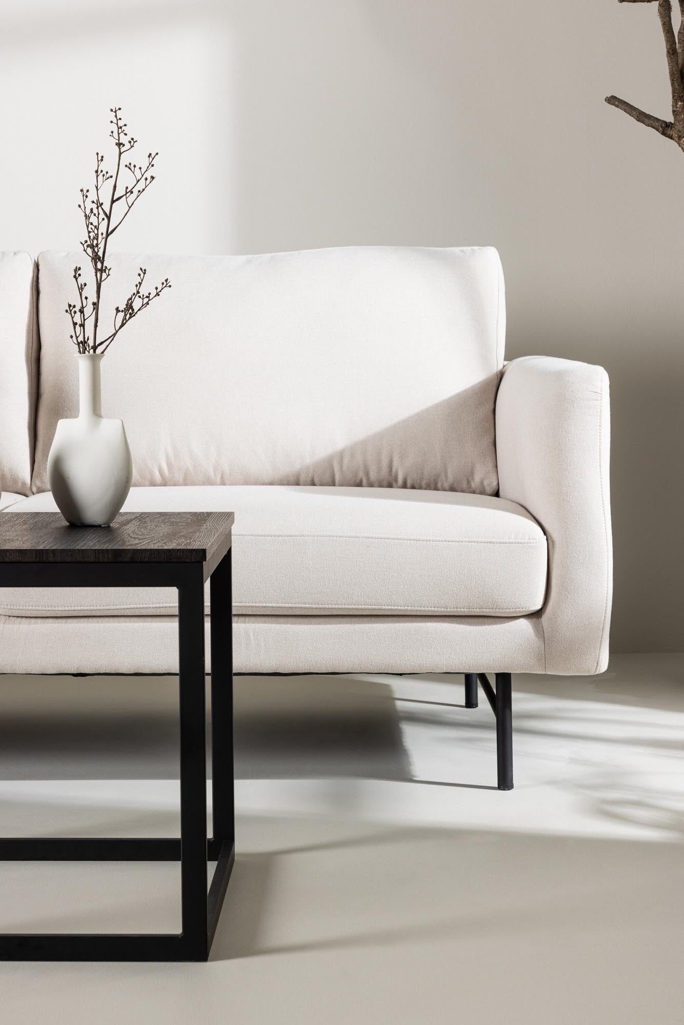 Modernes Sky Sofa für drei von Venture Home, ideal für Ihr Wohnzimmer.